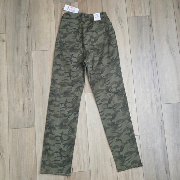 Aphrodite Crossover High Waisted Distressed Loose Camo Green Jeans Women Sz 9/29 - Picture 5 of 14